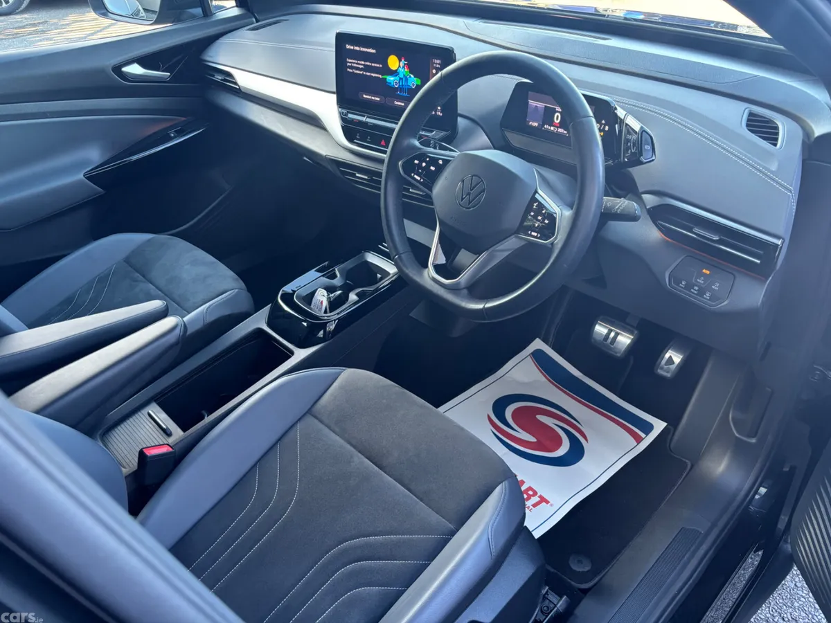 Volkswagen ID.4 SUV, Electric, 2023, Black