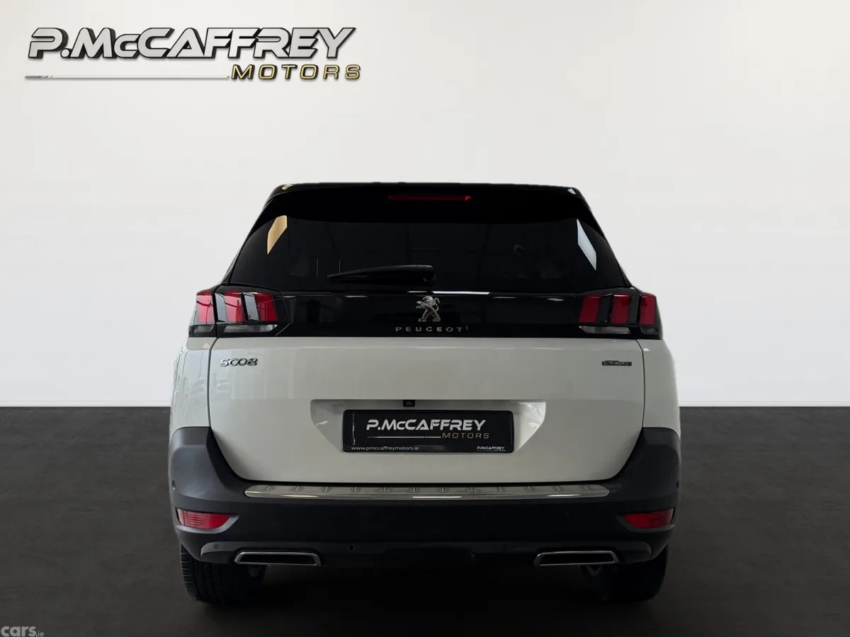 Peugeot 5008 MPV, Diesel, 2020, White