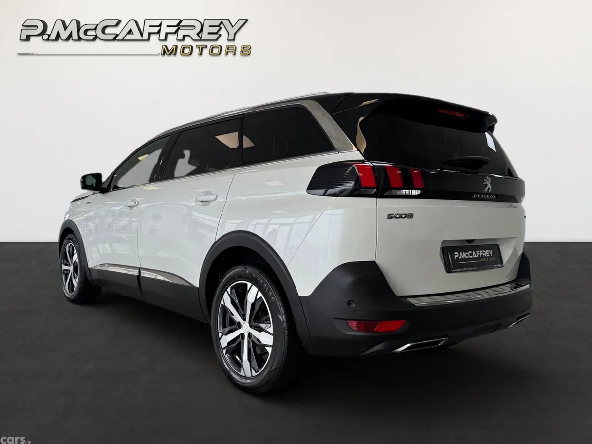 Peugeot 5008 MPV, Diesel, 2020, White