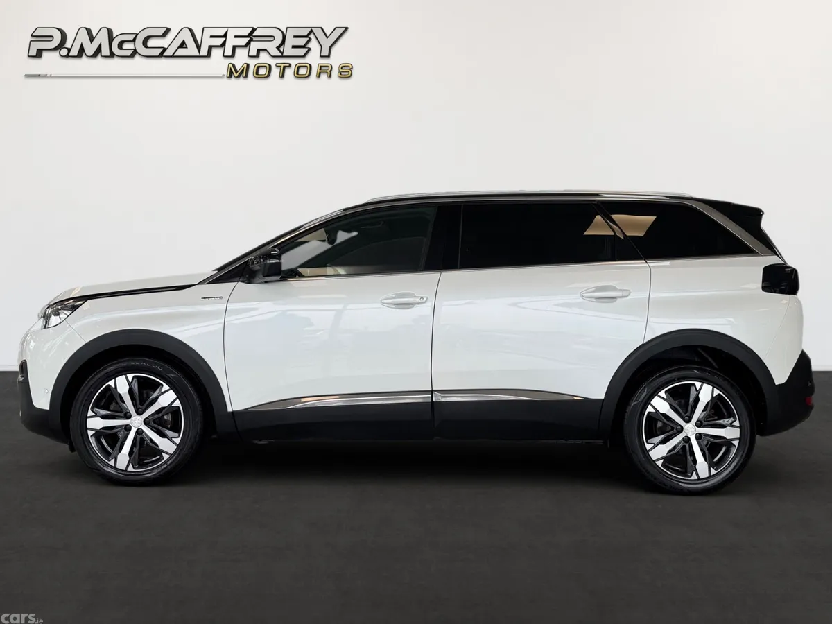 Peugeot 5008 MPV, Diesel, 2020, White