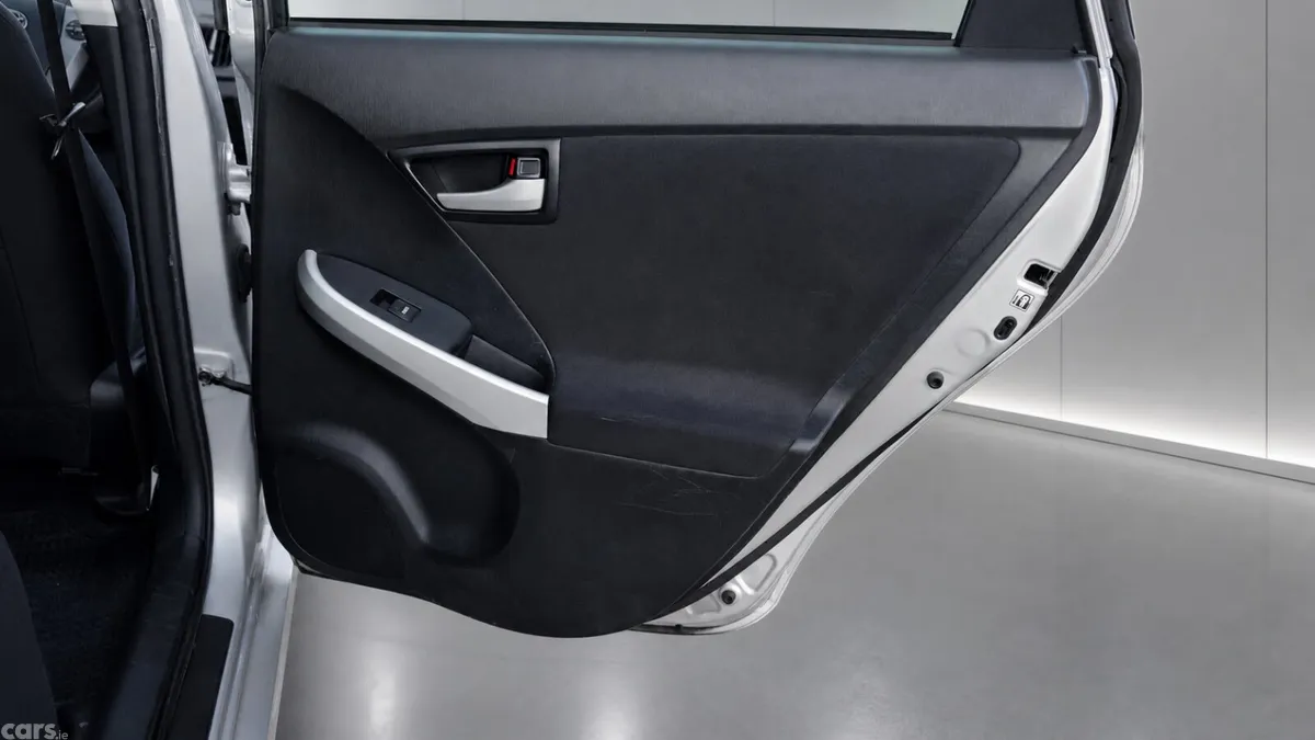 Toyota Prius Hatchback, Petrol Hybrid, 2015, Silver