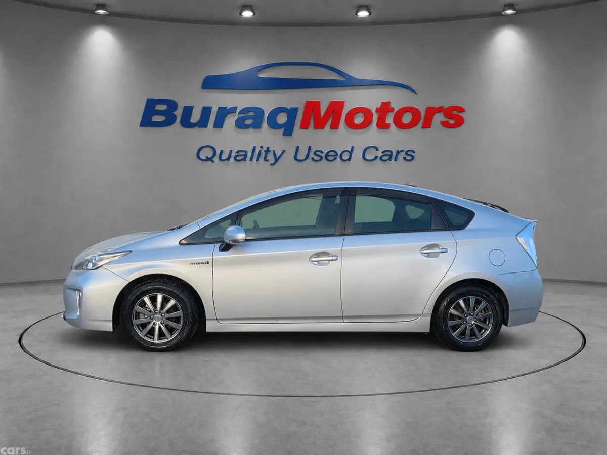 Toyota Prius Hatchback, Petrol Hybrid, 2015, Silver