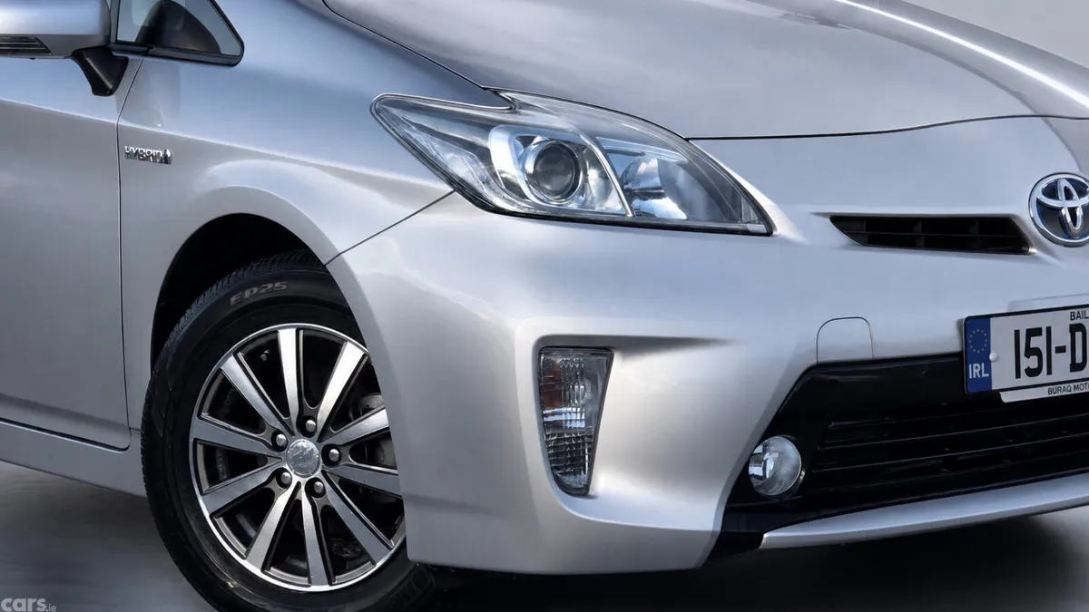 Toyota Prius Hatchback, Petrol Hybrid, 2015, Silver