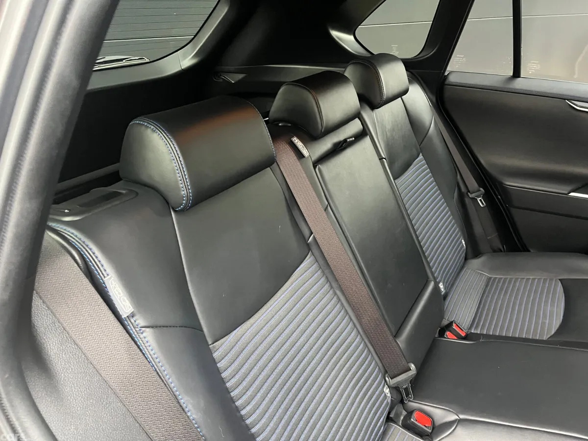 Toyota RAV4 SUV, Petrol Hybrid, 2019, Grey