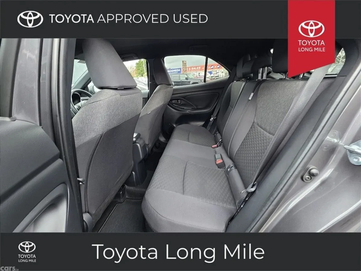 Toyota Yaris Cross Hatchback, Petrol Hybrid, 2026, Grey