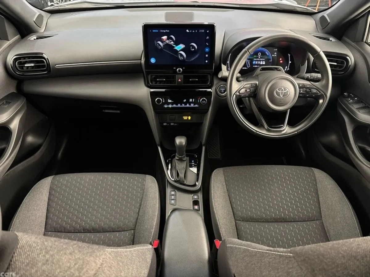 Toyota Yaris Cross Hatchback, Petrol Hybrid, 2026, Grey