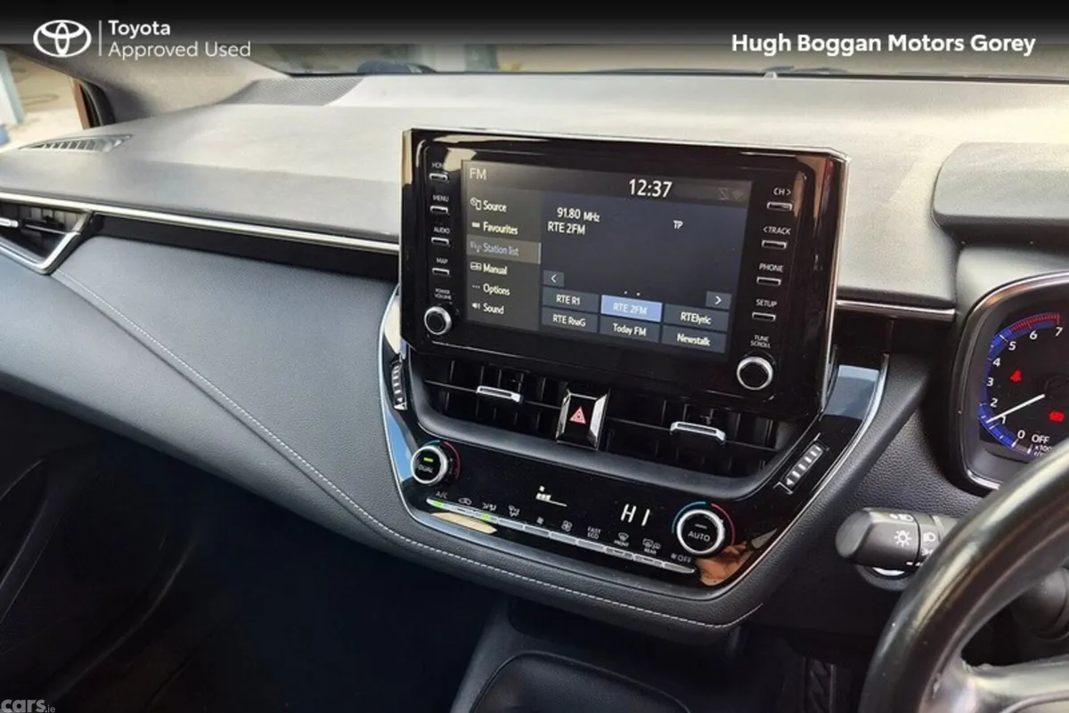 Toyota Corolla Estate, Petrol Hybrid, 2020, Black
