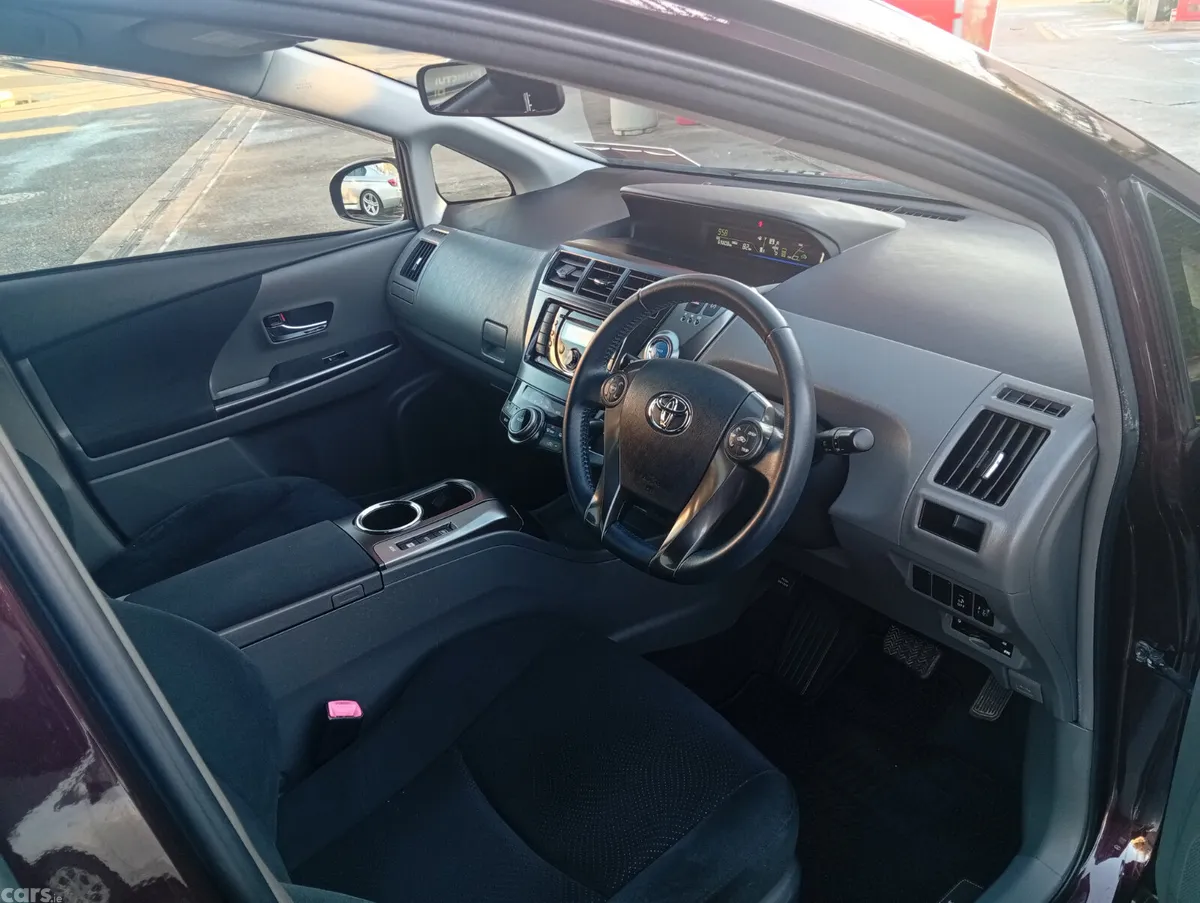 Toyota Prius MPV, Petrol Hybrid, 2014, Red