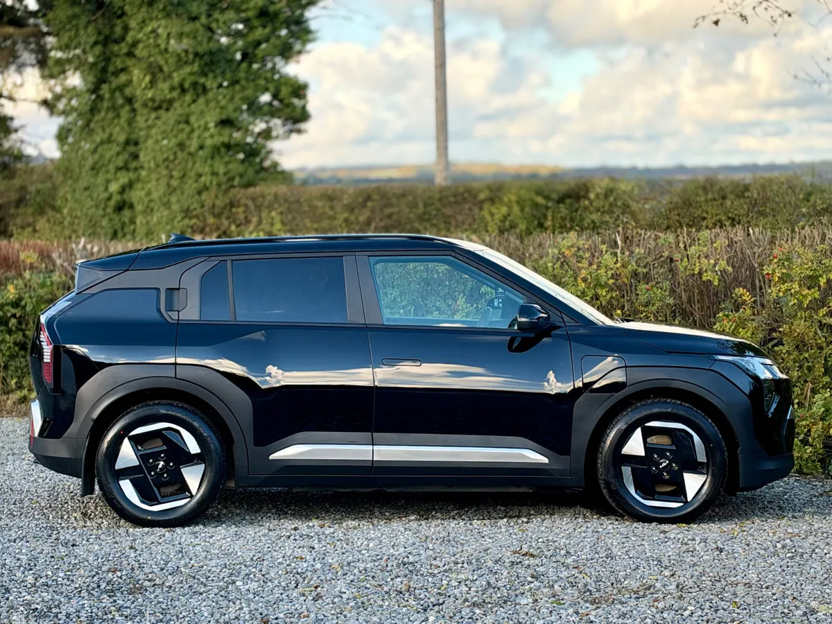 Kia EV3 MPV, Electric, 2025, Black