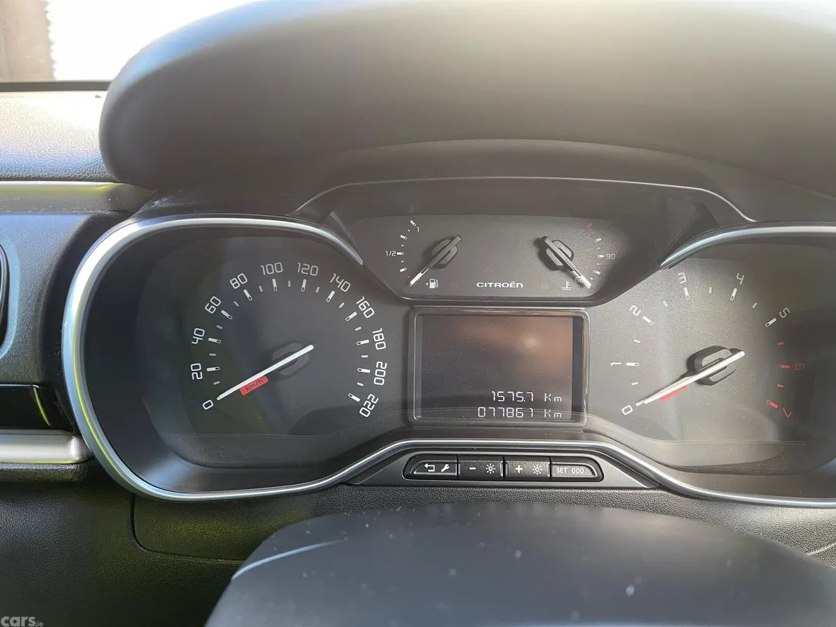 Citroen C3 Hatchback, Petrol, 2017, Red