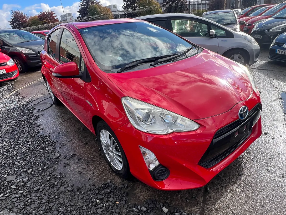 Toyota Aqua Hatchback, Petrol Hybrid, 2015, Red