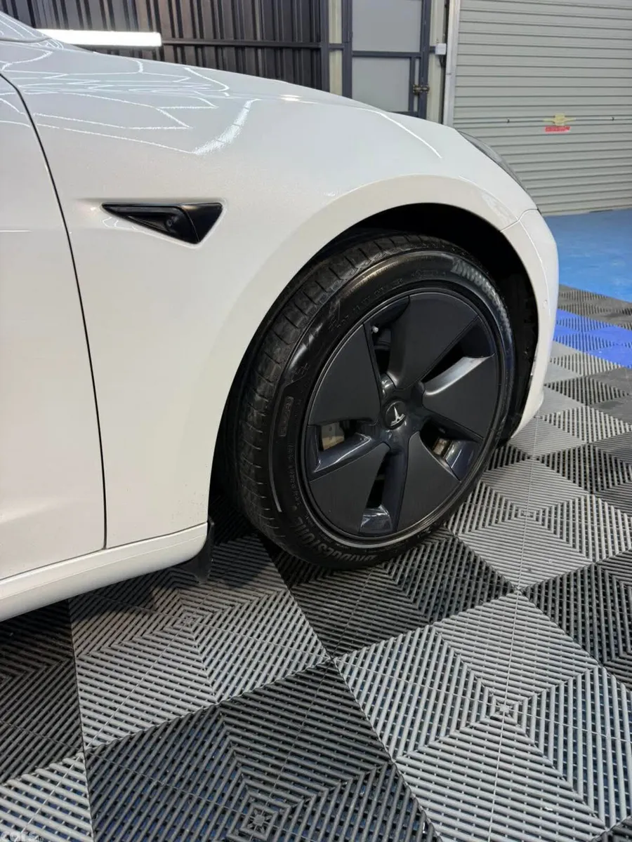 Tesla Model 3 Saloon, Electric, 2021, White