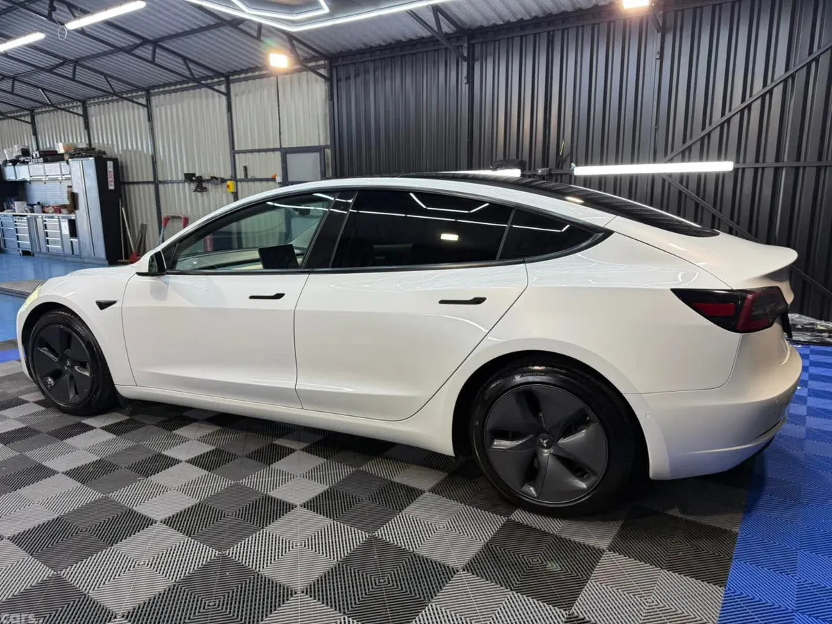 Tesla Model 3 Saloon, Electric, 2021, White