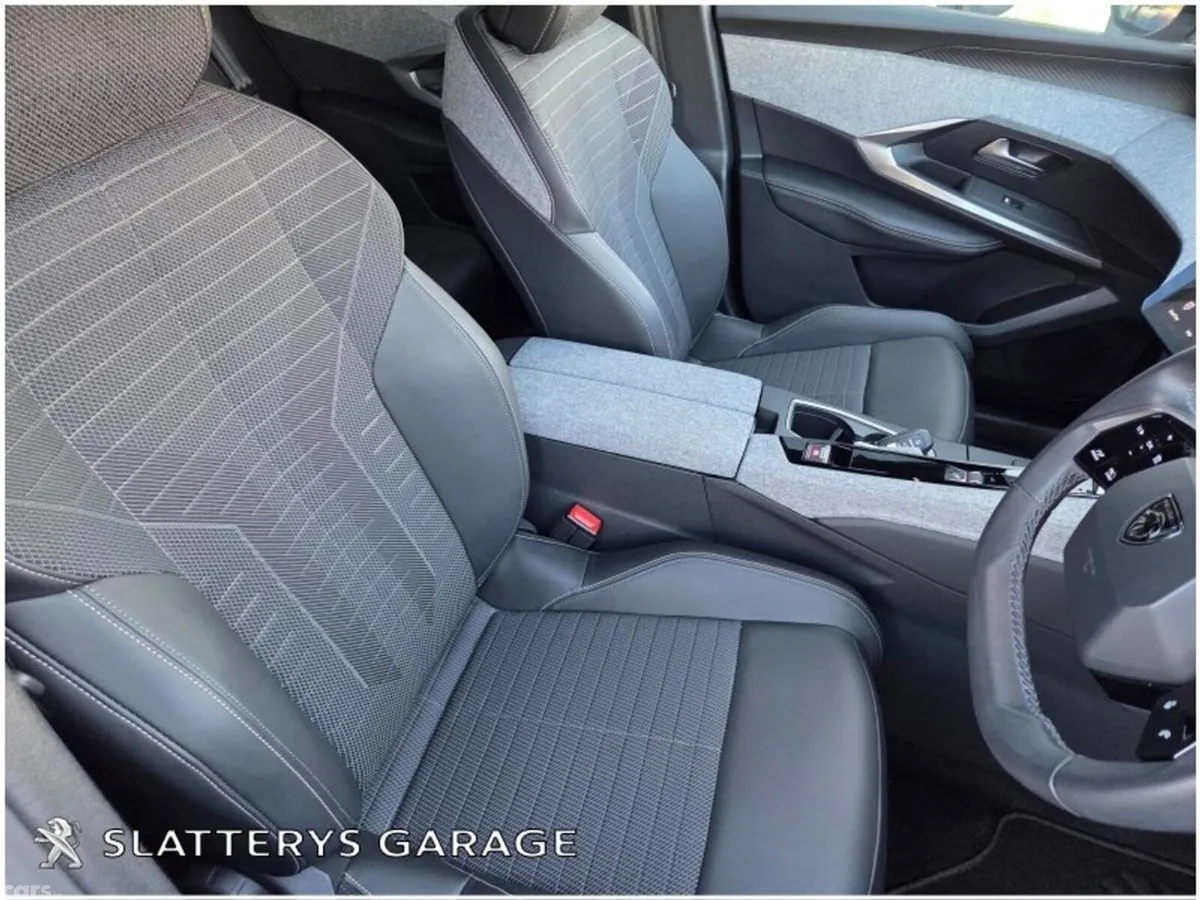 Peugeot 3008 SUV, Petrol, 2025, White