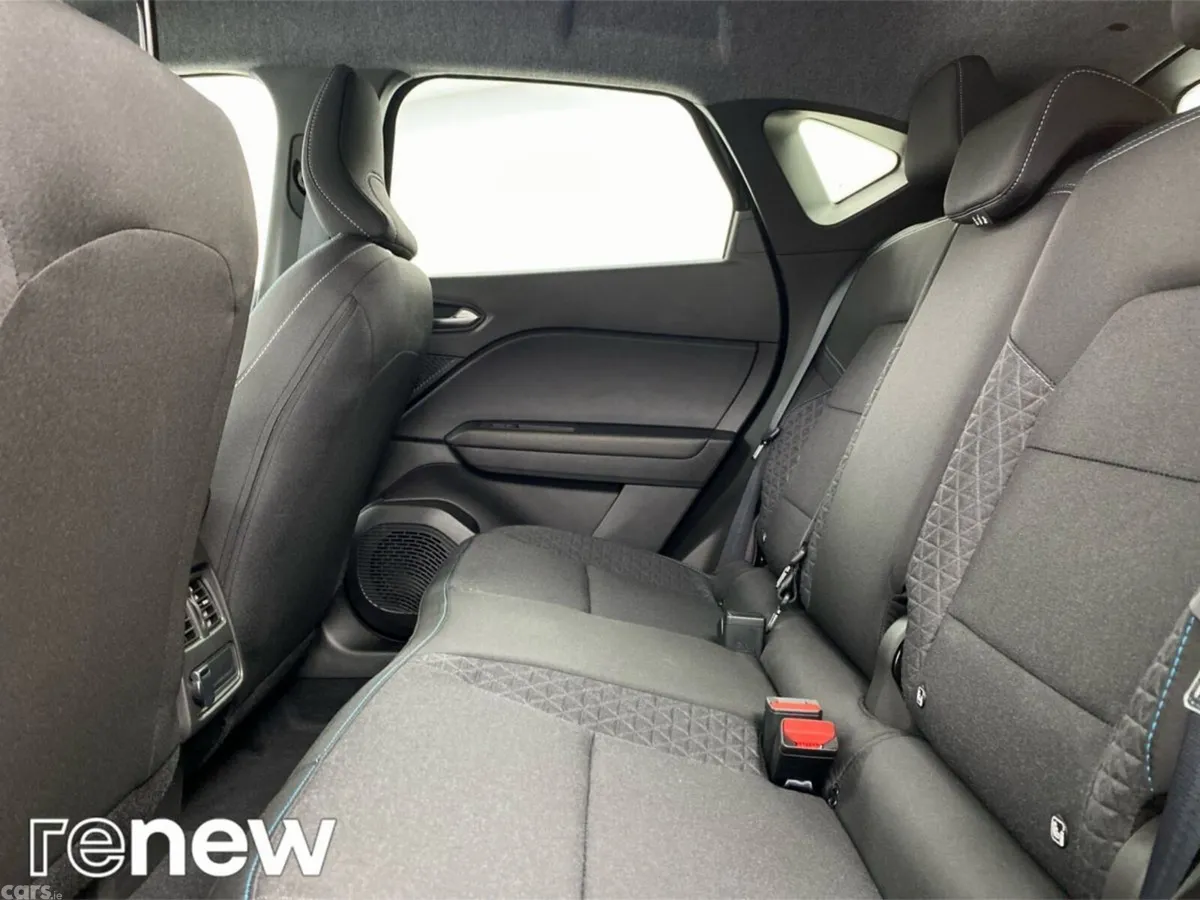 Renault Captur Hatchback, Petrol, 2026, Black