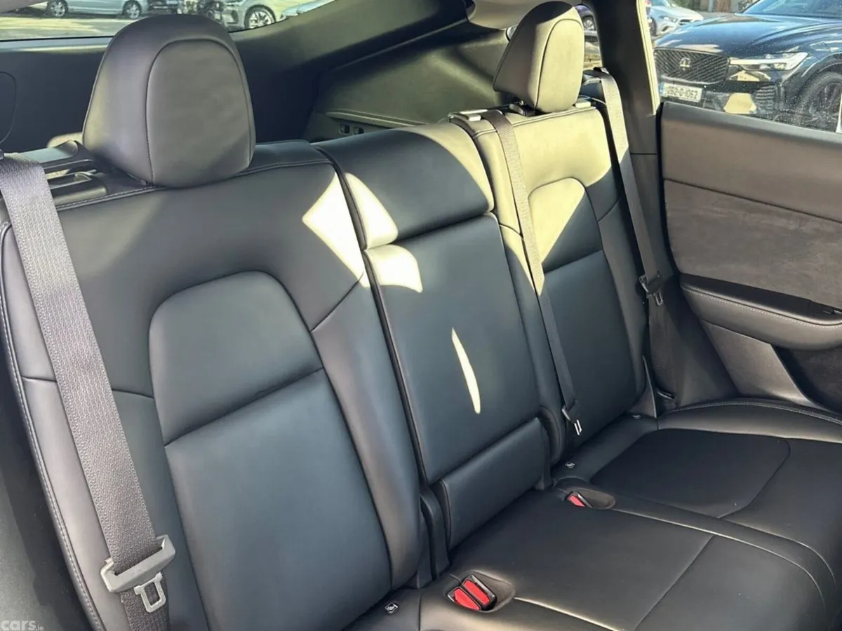 Tesla Model Y MPV, Electric, 2023, Blue