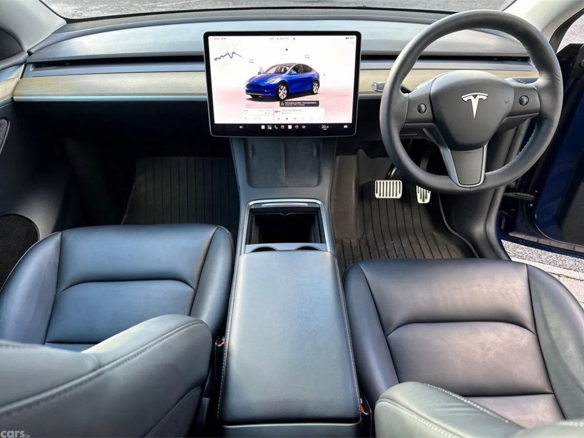 Tesla Model Y MPV, Electric, 2023, Blue