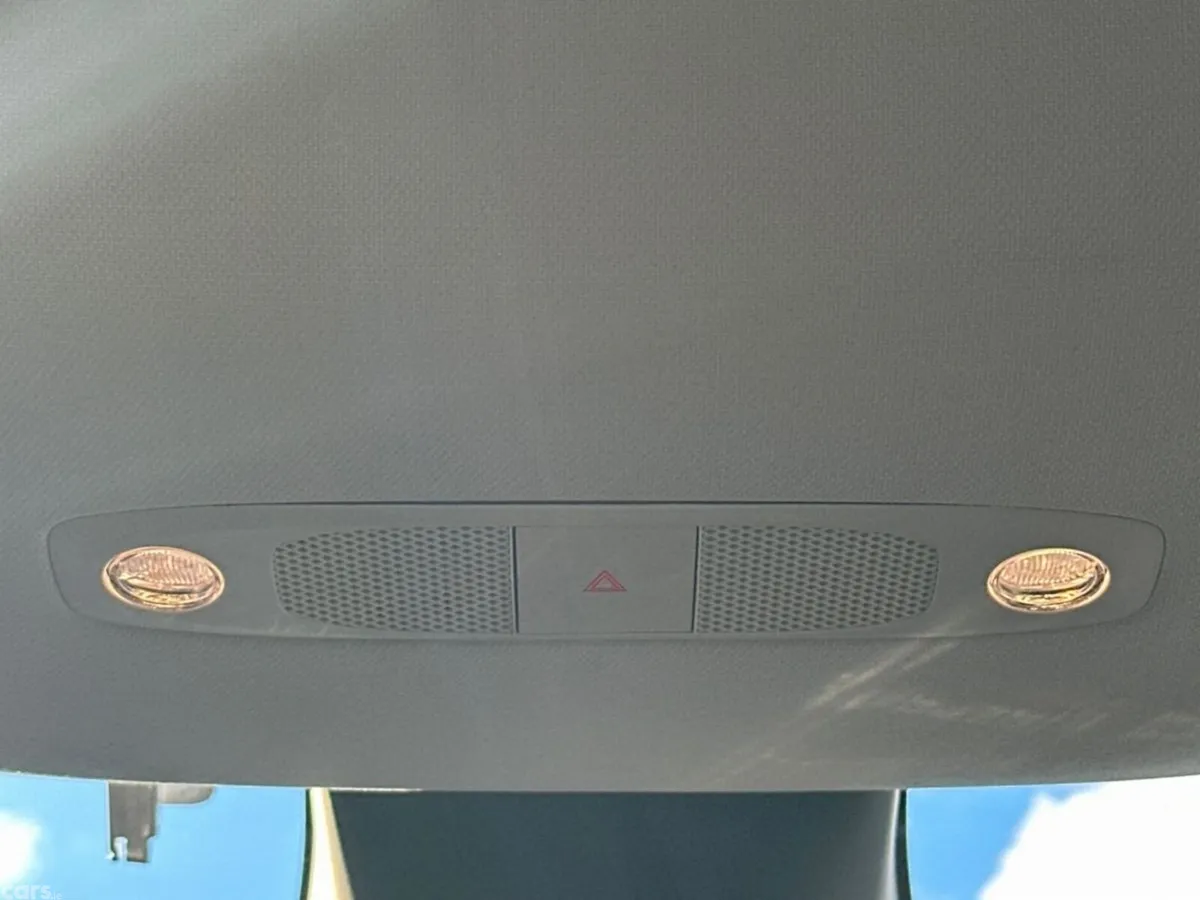 Tesla Model Y MPV, Electric, 2023, Blue