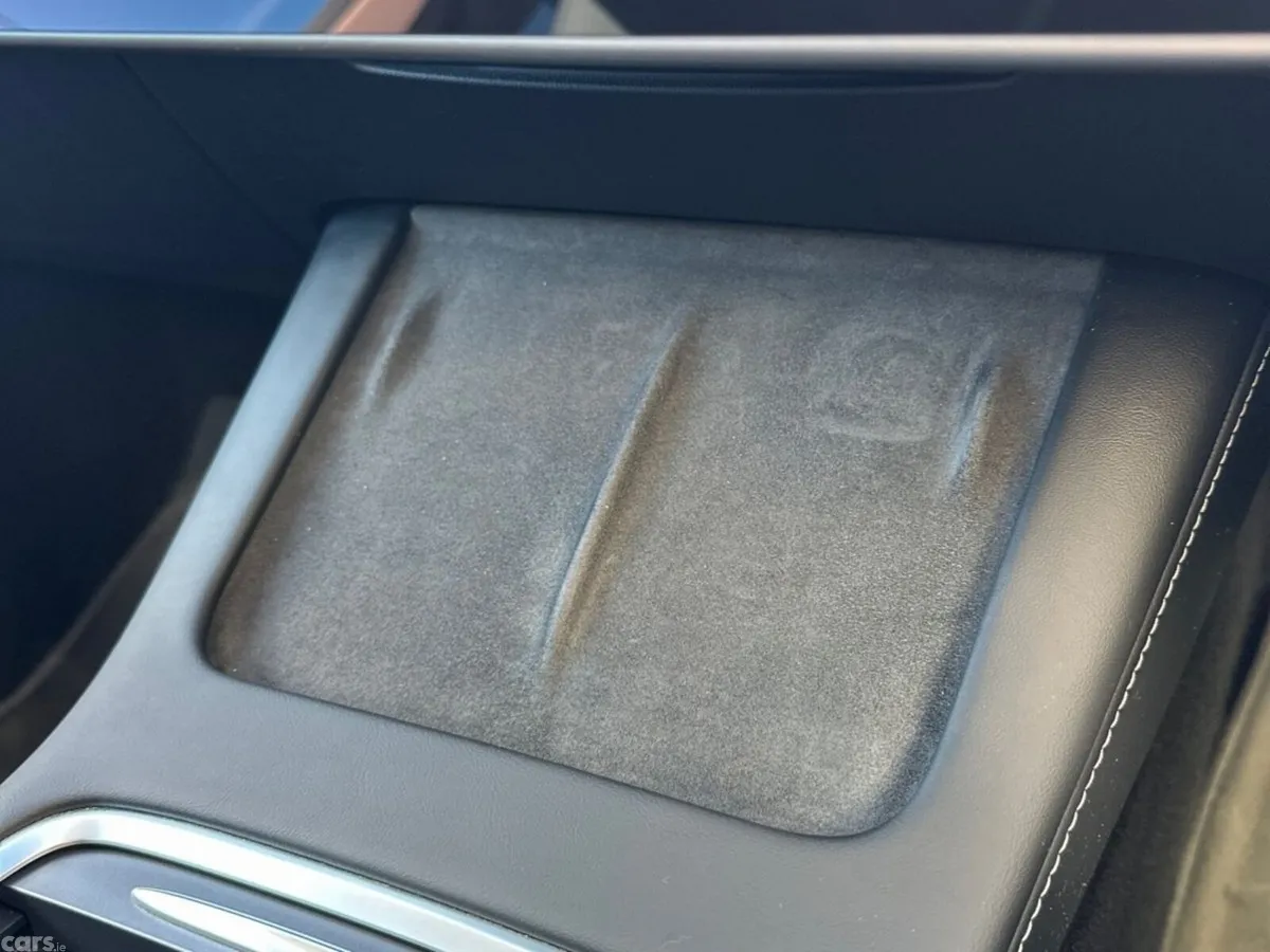 Tesla Model Y MPV, Electric, 2023, Blue
