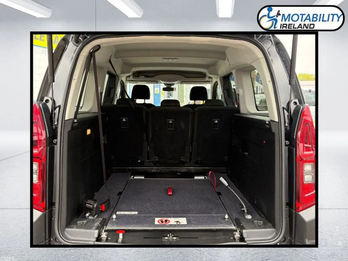 Citroen Berlingo MPV, Diesel, 2024, Black