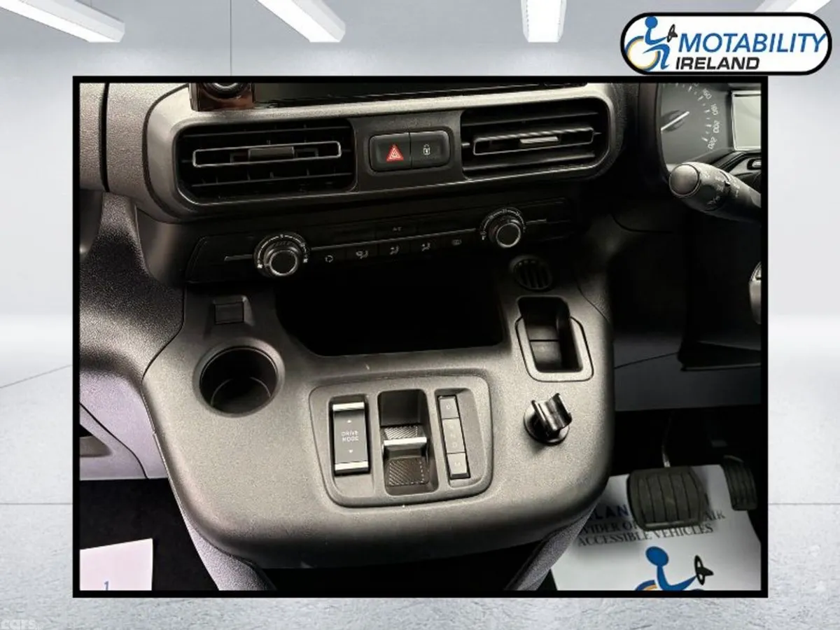Citroen Berlingo MPV, Diesel, 2024, Black