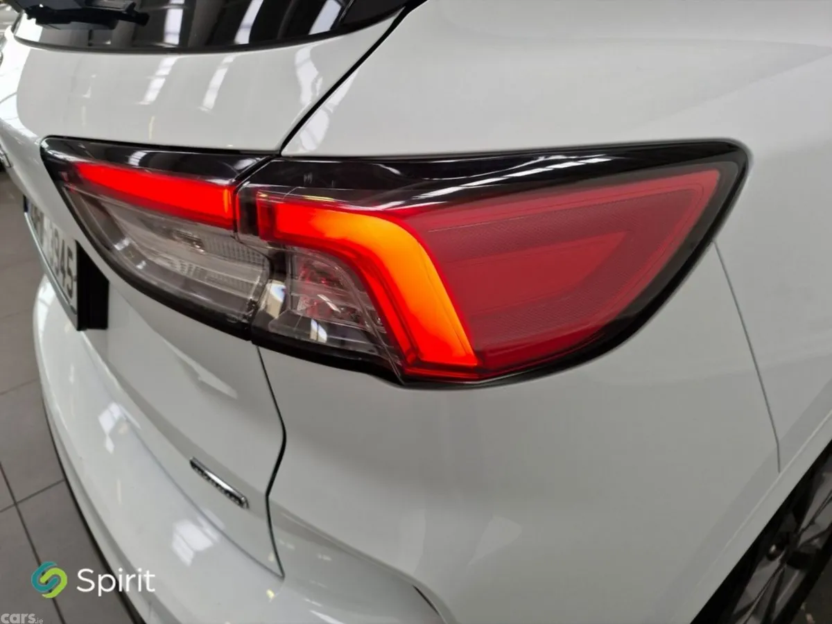 Ford Kuga SUV, Petrol Plug-in Hybrid, 2023, White