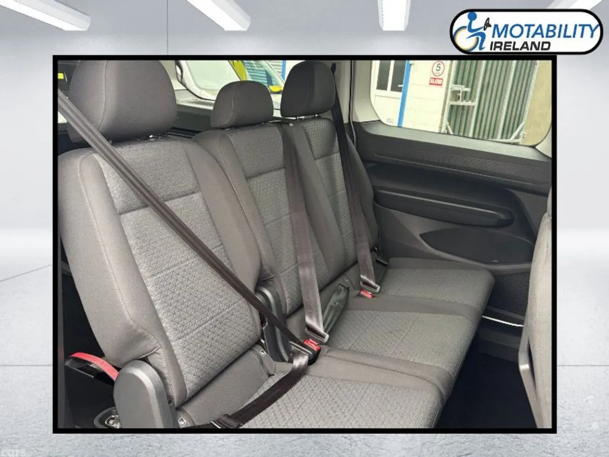 Ford Transit Connect MPV, Diesel, 2024, Silver