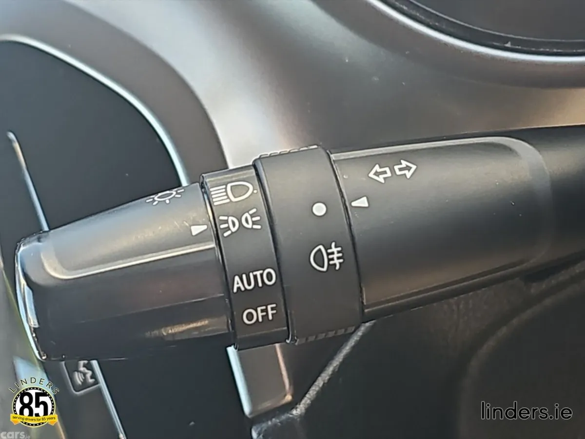 Suzuki Vitara SUV, Petrol Hybrid, 2023, Grey