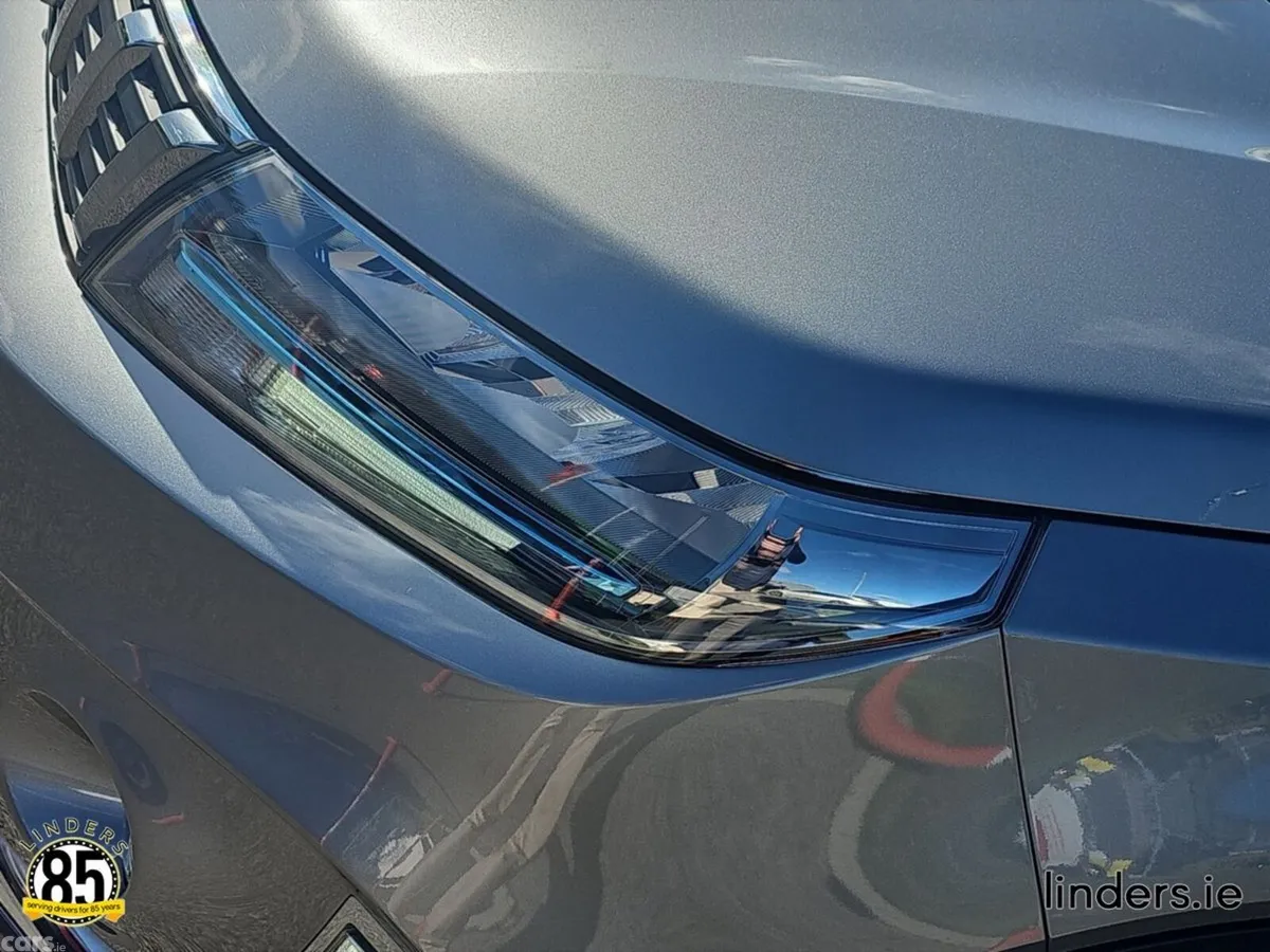 Suzuki Vitara SUV, Petrol Hybrid, 2023, Grey