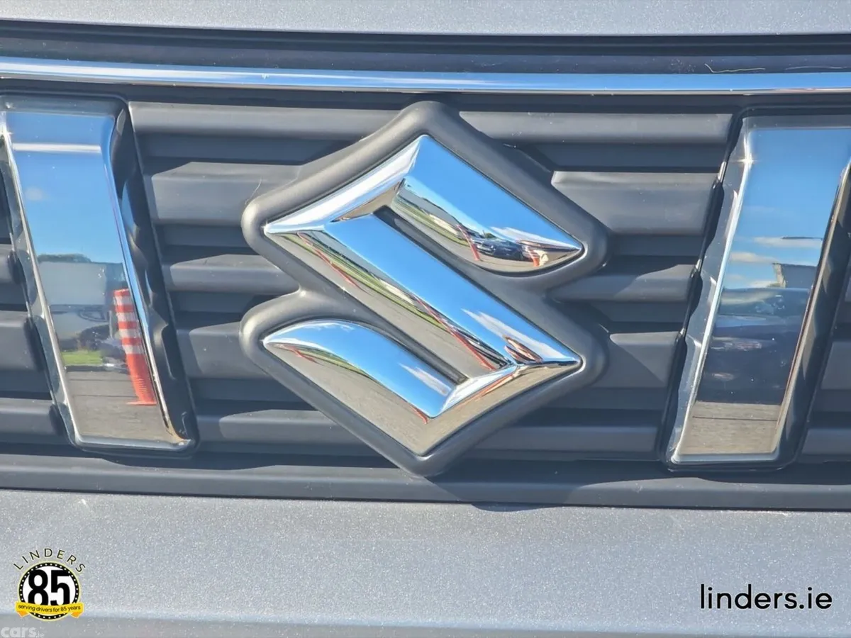 Suzuki Vitara SUV, Petrol Hybrid, 2023, Grey