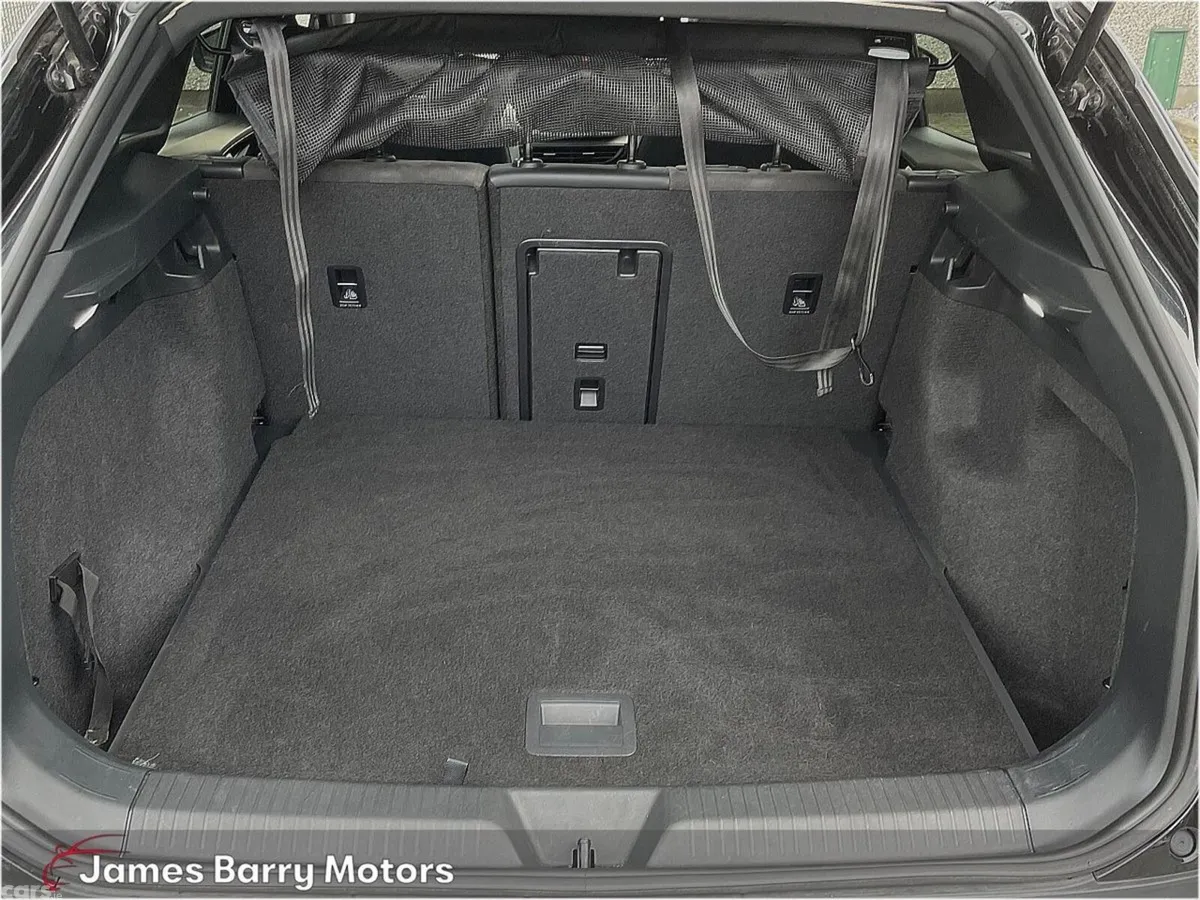 Volkswagen ID.4 SUV, Electric, 2023, Black