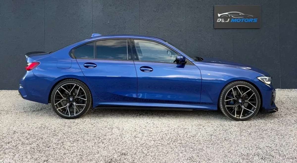 BMW 3-Series Saloon, Diesel, 2019, Blue