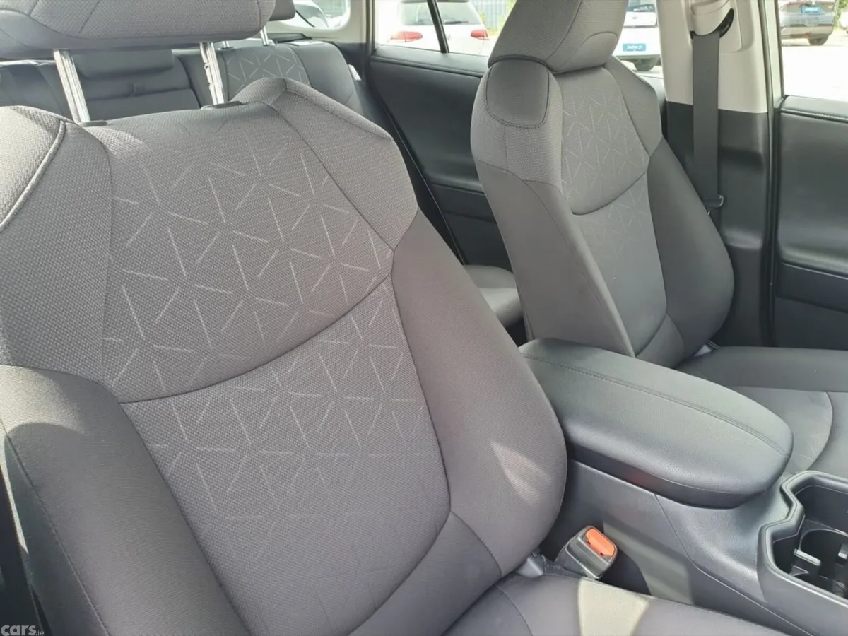 Toyota RAV4 SUV, Petrol Hybrid, 2024, Grey