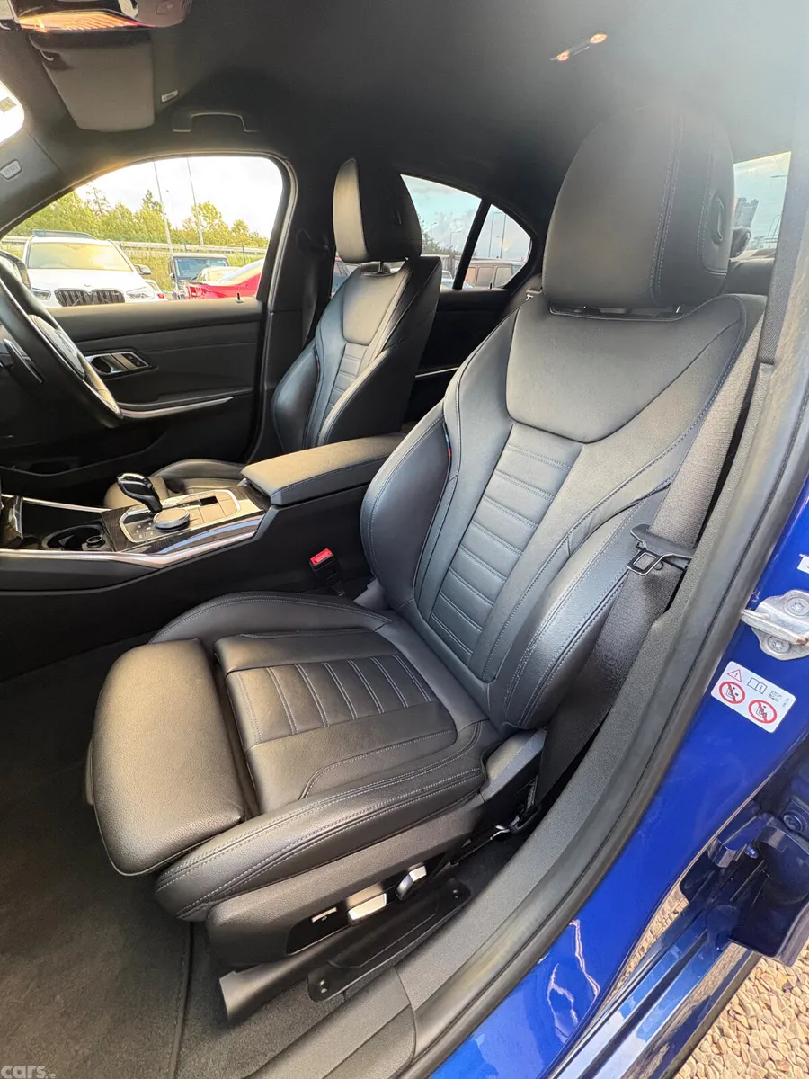 BMW 3-Series Saloon, Diesel, 2019, Blue