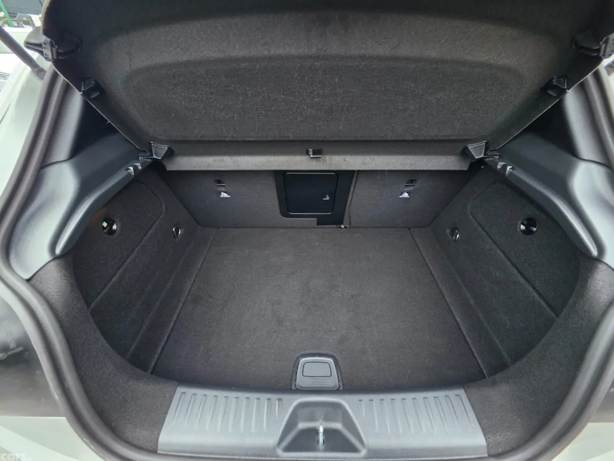 Mercedes-Benz A-Class Hatchback, Petrol, 2013, Silver
