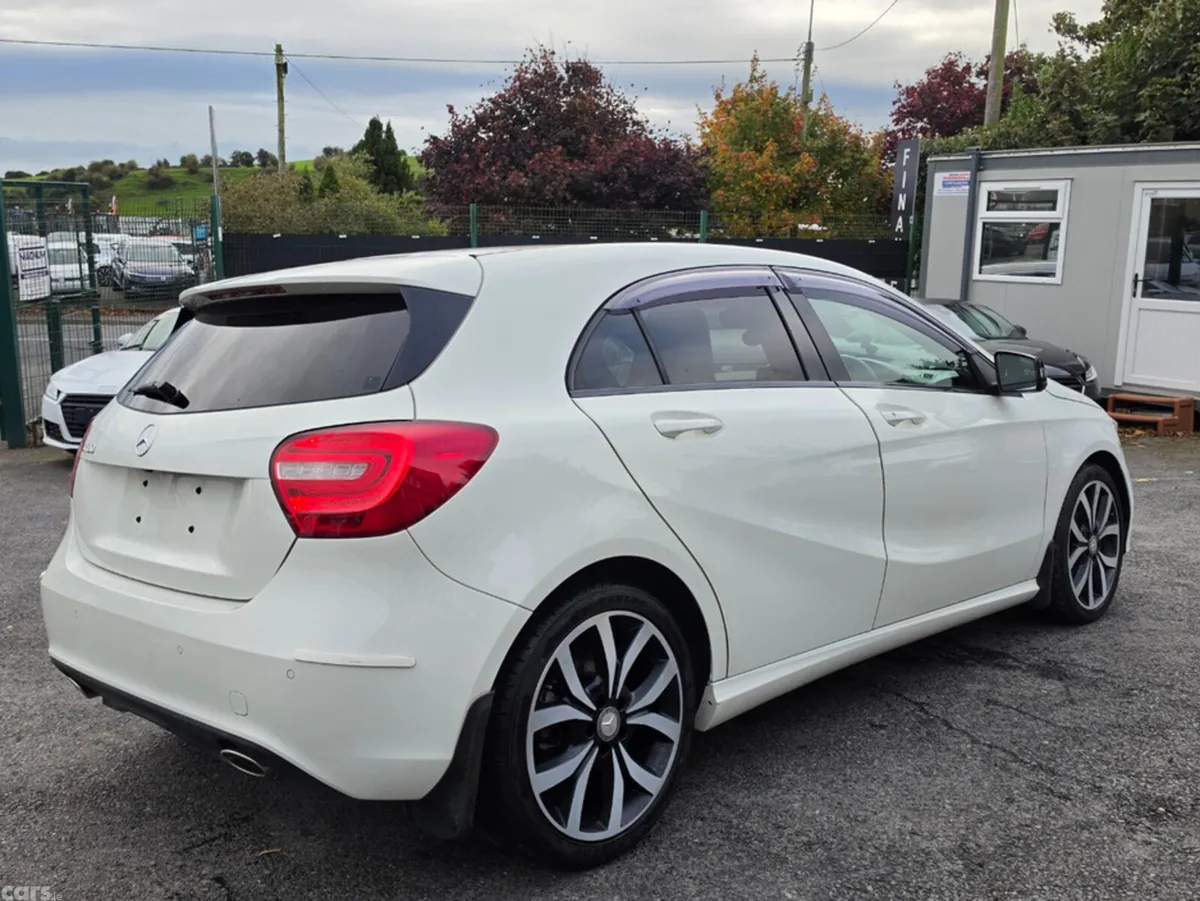 Mercedes-Benz A-Class Hatchback, Petrol, 2013, White