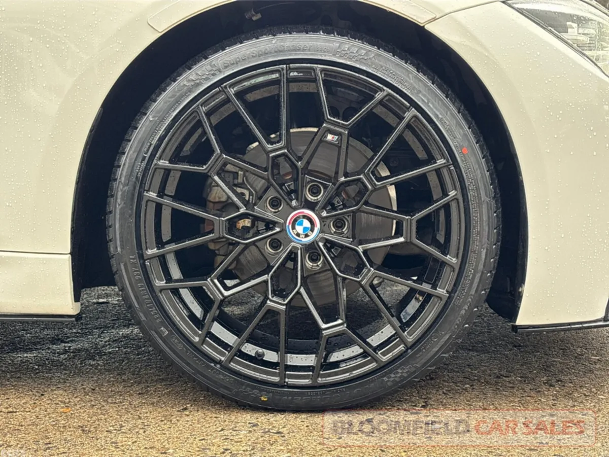 BMW 3-Series Estate, Petrol, 2017, White
