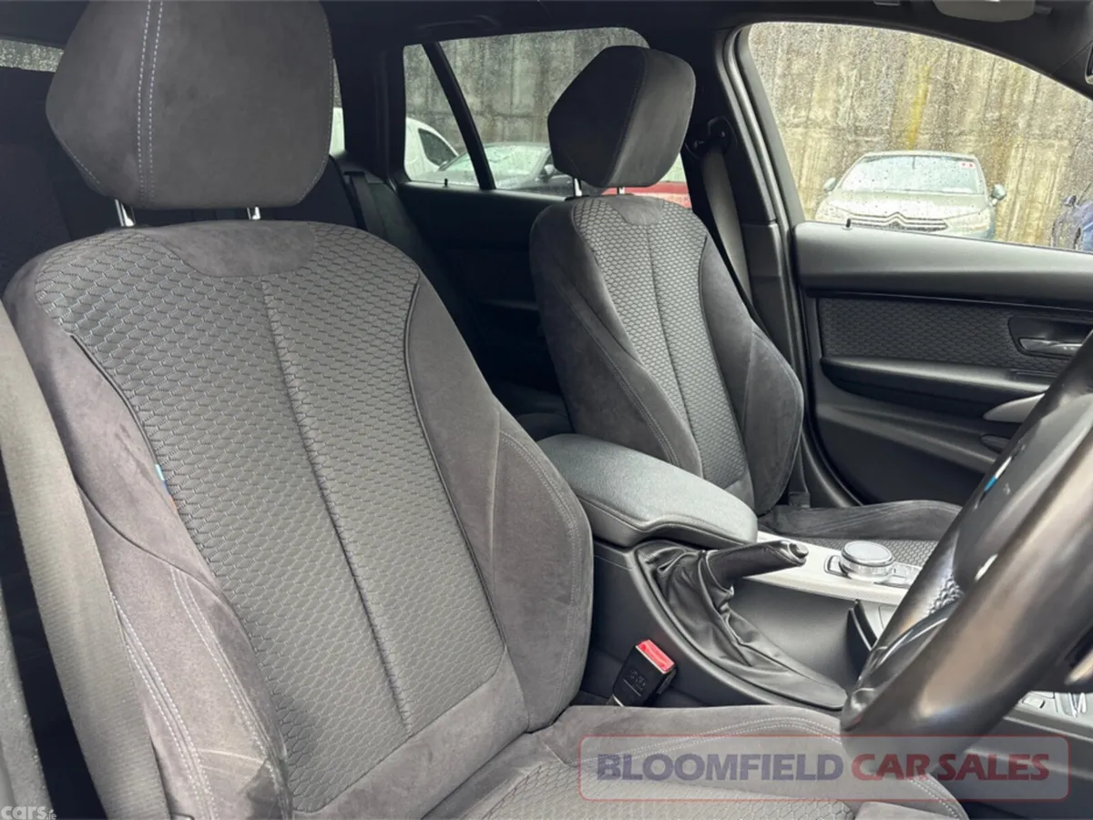 BMW 3-Series Estate, Petrol, 2017, White