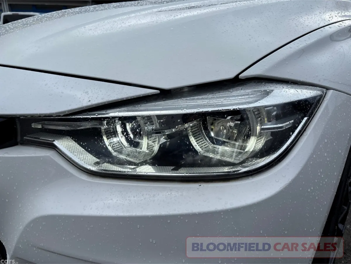 BMW 3-Series Estate, Petrol, 2017, White