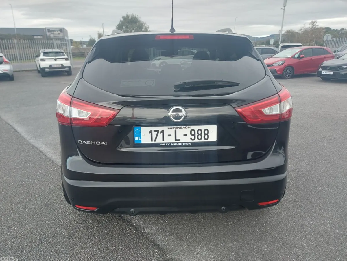 Nissan Qashqai MPV, Diesel, 2017, Black