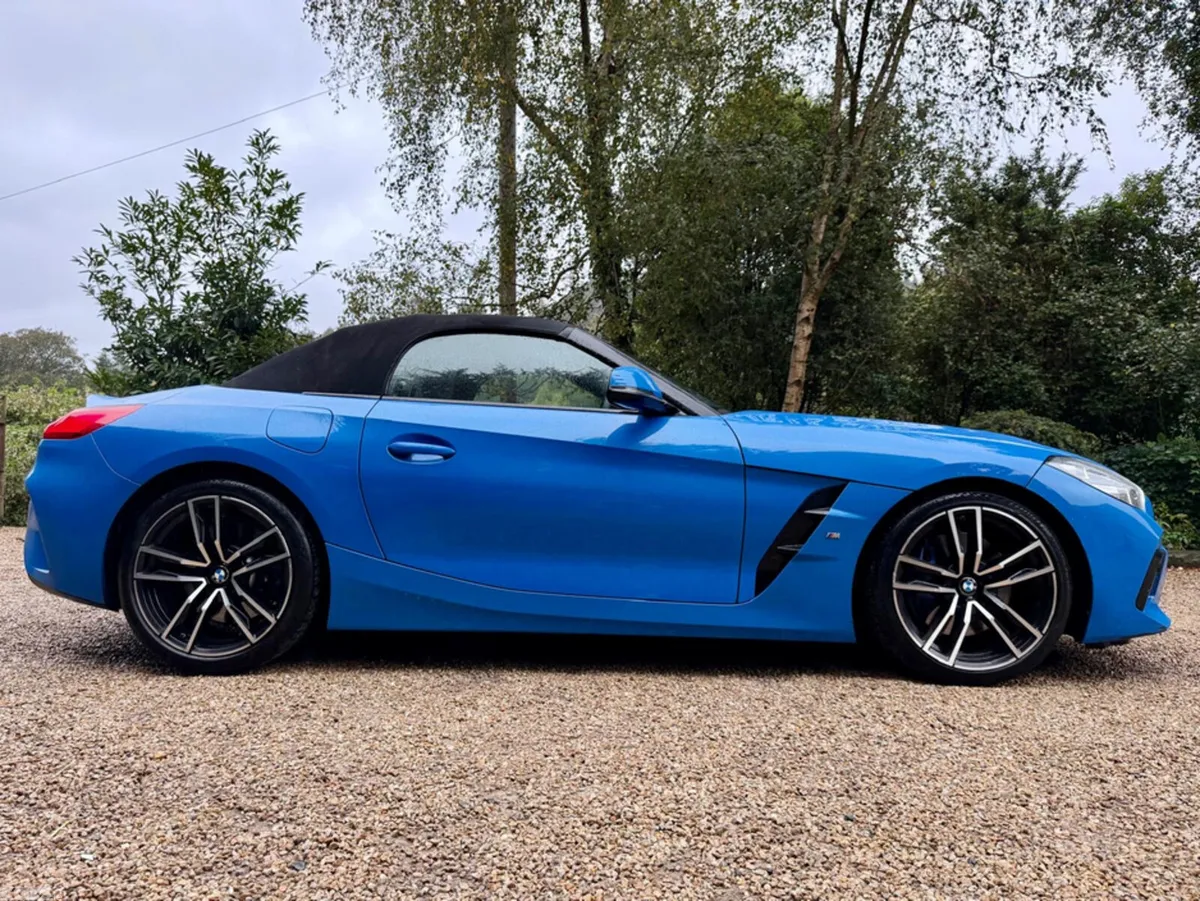 BMW Z4 Convertible, Petrol, 2021, Blue