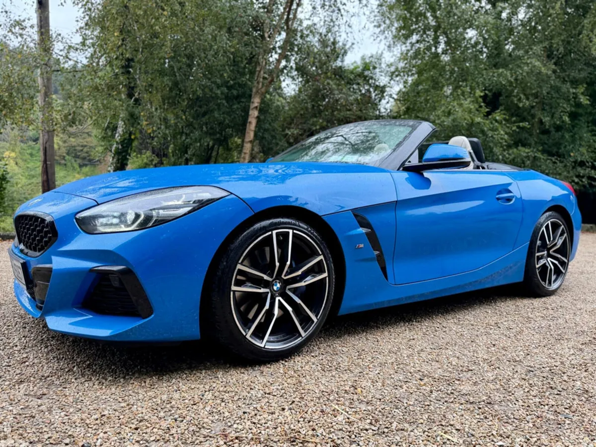 BMW Z4 Convertible, Petrol, 2021, Blue