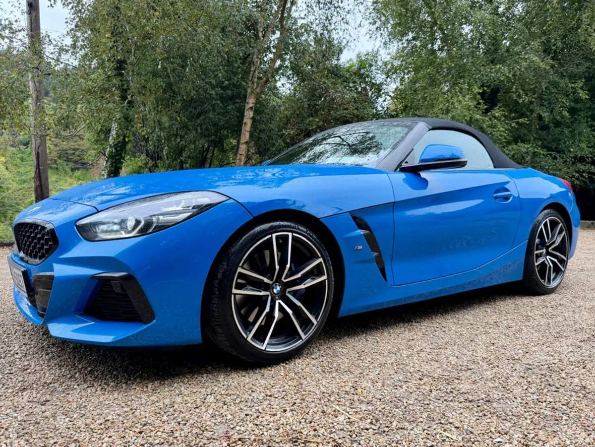 BMW Z4 Convertible, Petrol, 2021, Blue