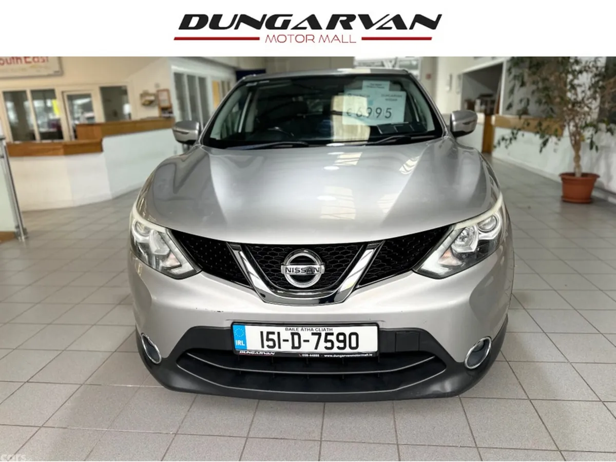 Nissan Qashqai MPV, Petrol, 2015, Silver