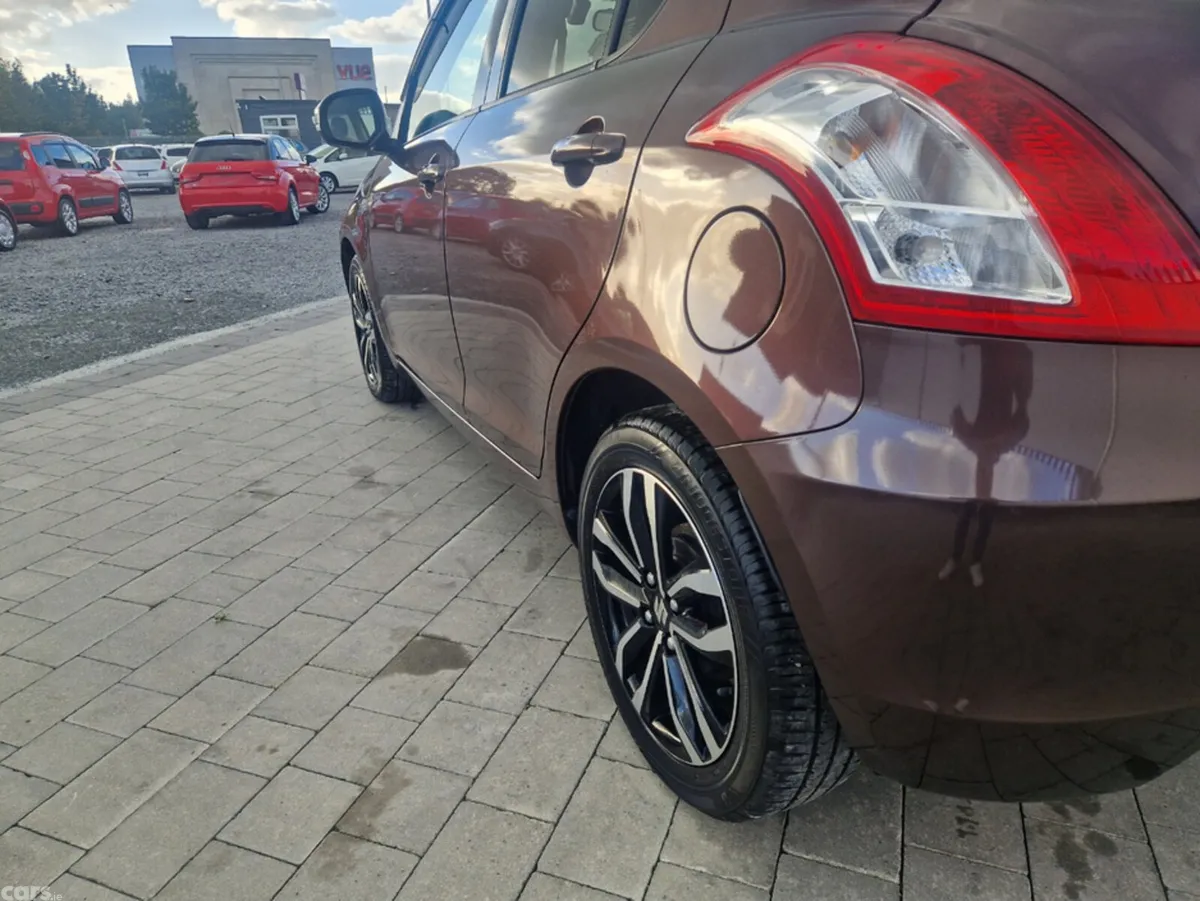 Suzuki Swift Hatchback, Petrol, 2016, Brown