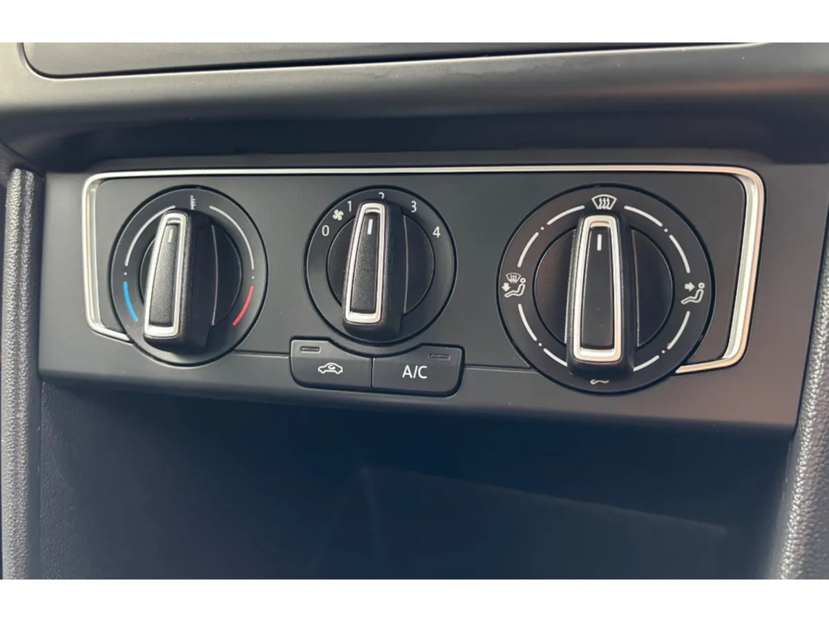 Volkswagen Polo Hatchback, Petrol, 2016, Red