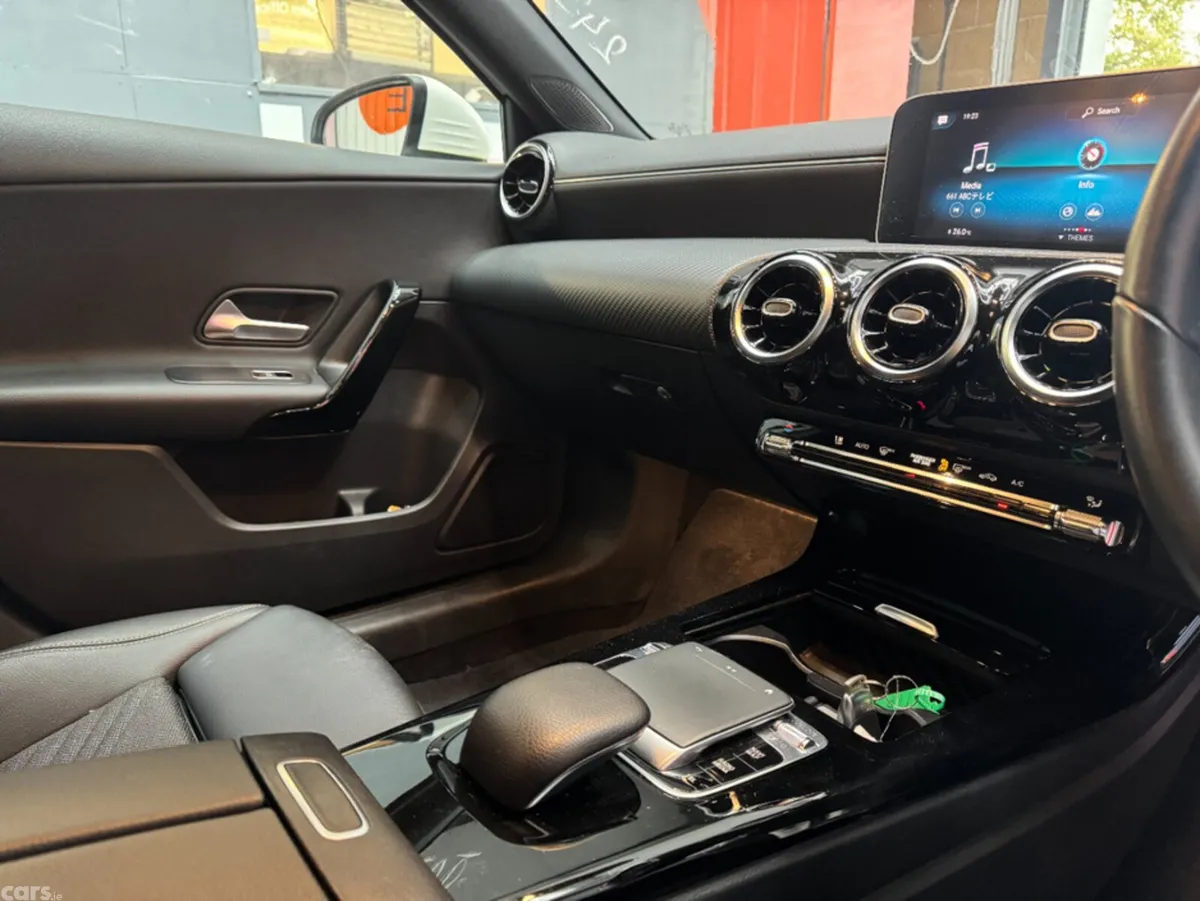 Mercedes-Benz A-Class Hatchback, Petrol, 2019, White