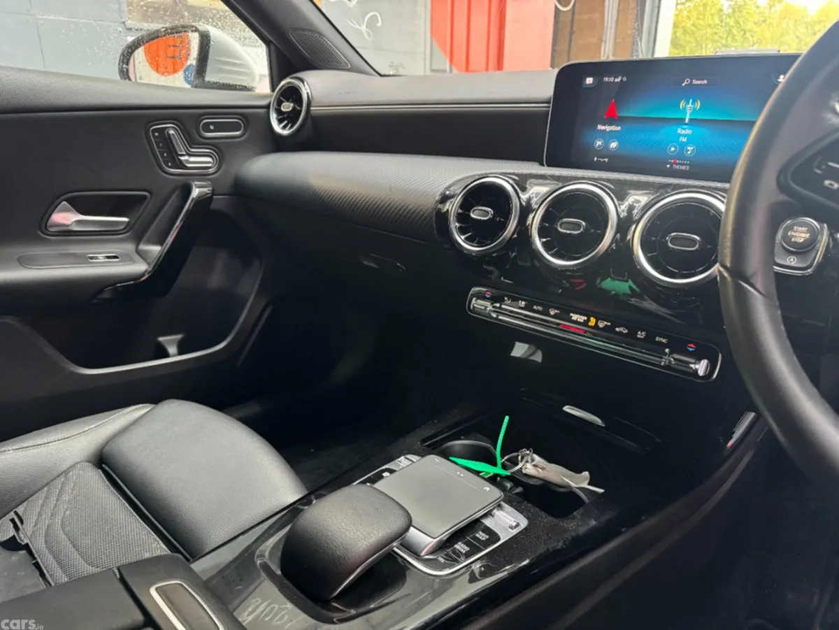 Mercedes-Benz A-Class Hatchback, Petrol, 2018, Silver