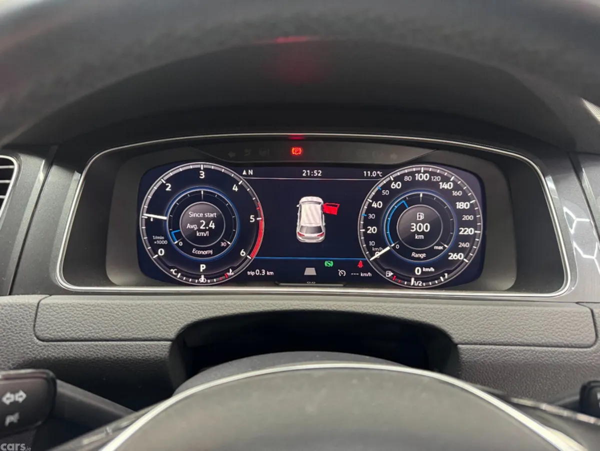 Volkswagen Golf Hatchback, Diesel, 2019, White
