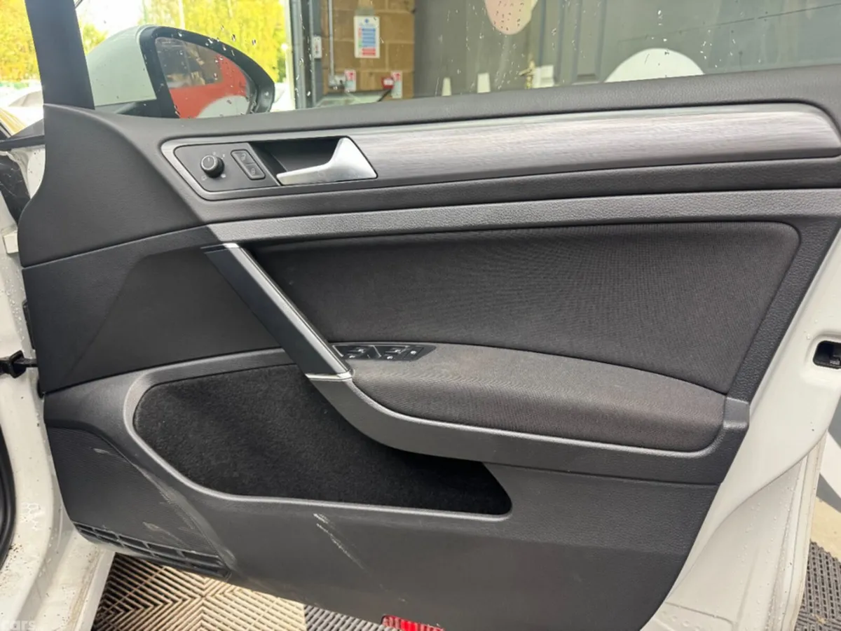 Volkswagen Golf Hatchback, Diesel, 2019, White